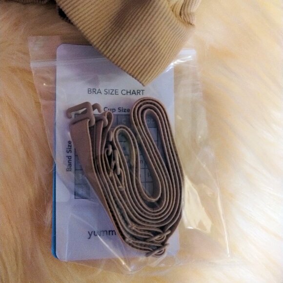 Yummie (M) Peyton Contour Strapless Convertible Bra - Picture 6 of 8